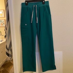 Figs XSmall Petite Hunter Green Kade